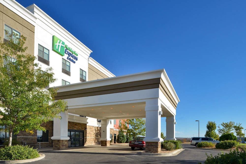 Holiday Inn Express & Suites Pueblo North by IHG - photo 54