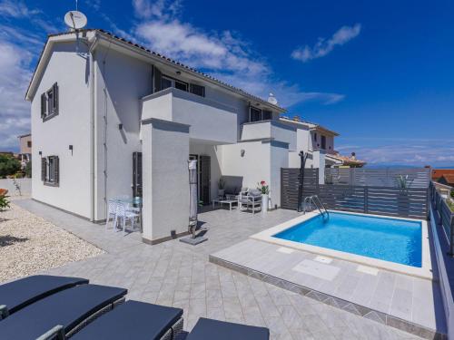Holiday Home Villa Oli B by Interhome — 4-Star Luxury Hotel in Liznjan, Croatia