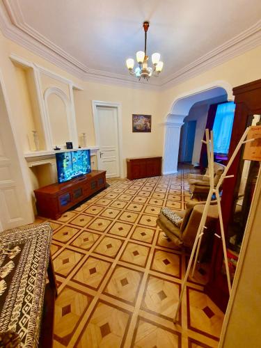1912 Heritage Charm — 4-Star Luxury Hotel in Tbilisi, Georgia