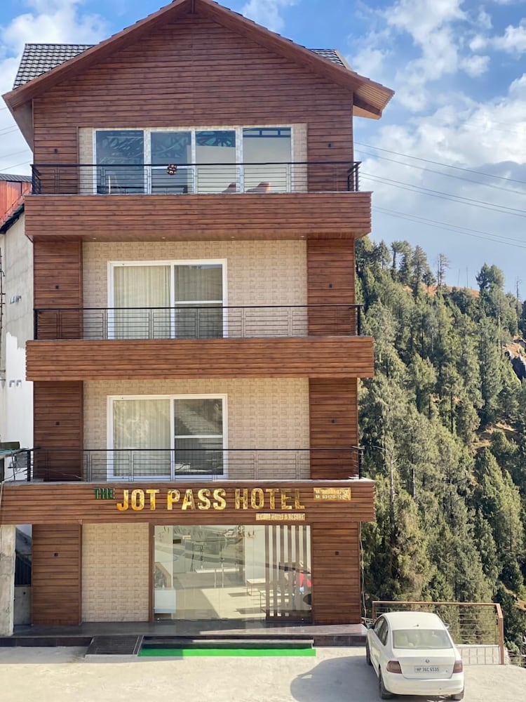 Jot Pass Hotel — Chamba