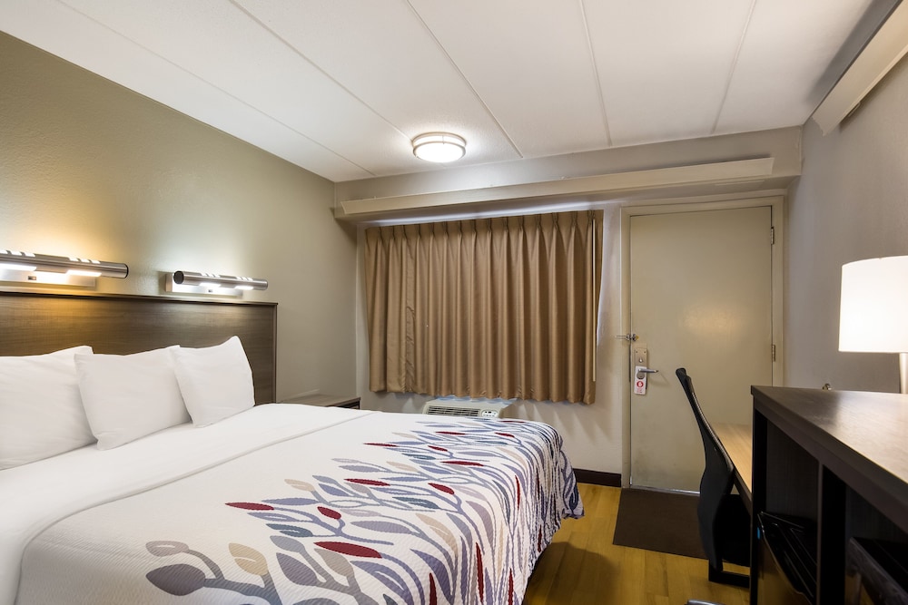 Red Roof Inn Wilkes Barre Arena - photo 5