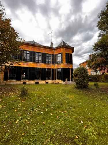 Ardennes Manoir Blossom — hotel in Vouziers