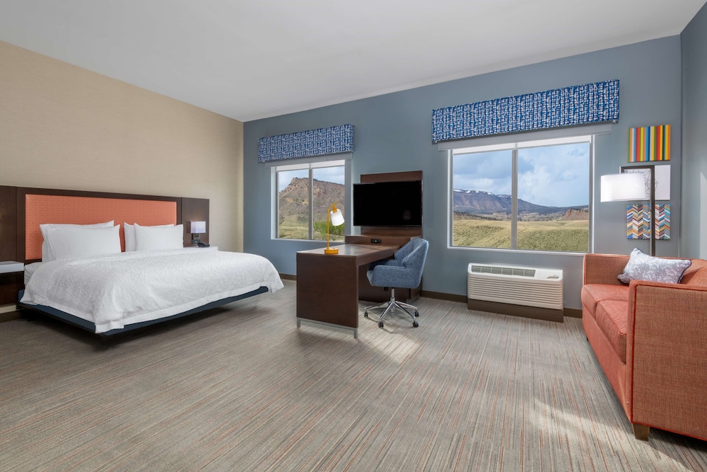 Hampton Inn & Suites Cody - photo 7