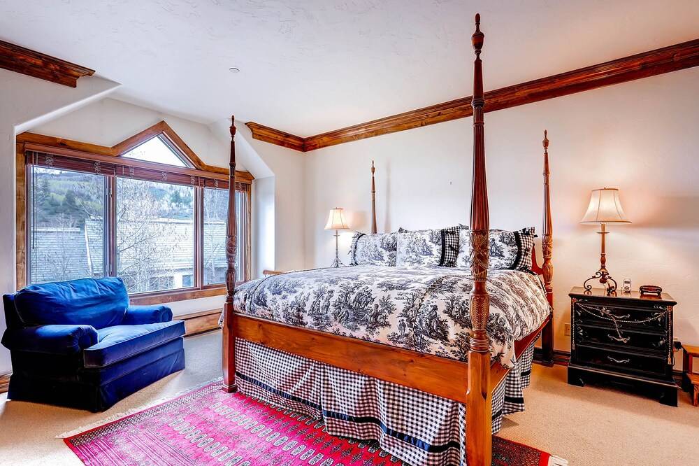 Highlands Slopeside by East West Hospitality - photo 19