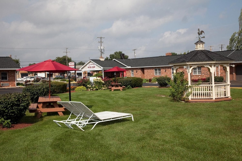Weathervane Motor Court - photo 8