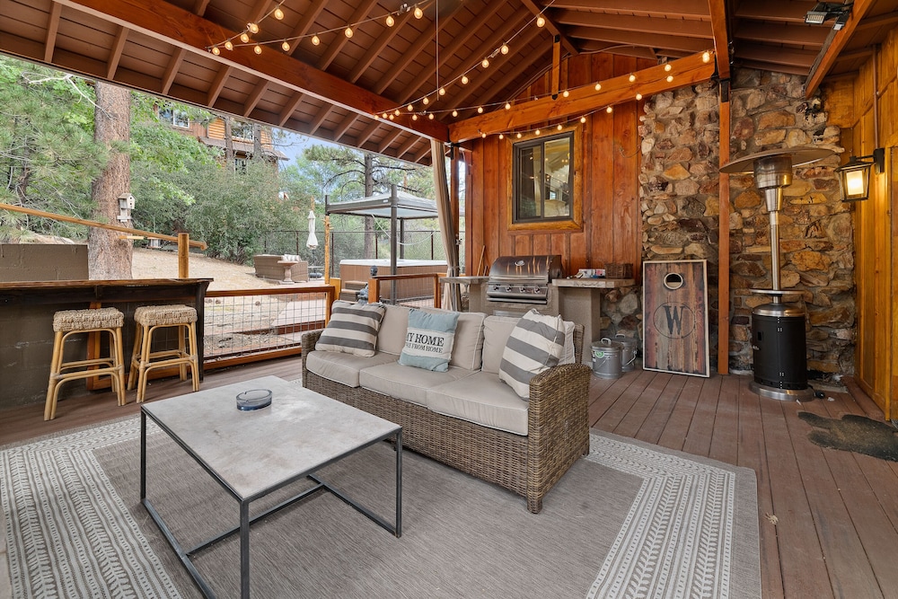 Louie Bear - last minute hotel in Big Bear Lake