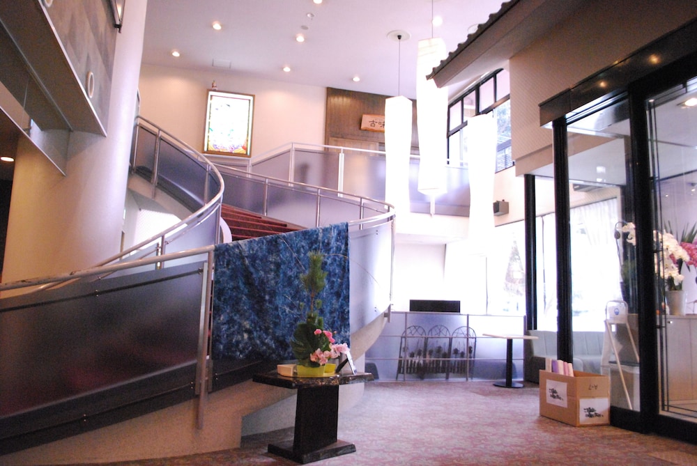 Hotel Kazurabashi — Miyoshi — photo 2