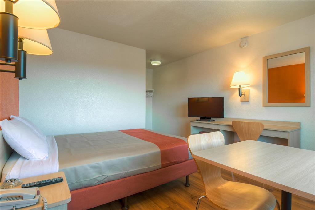 Motel6 San Ysidro CA San Diego Border - photo 10