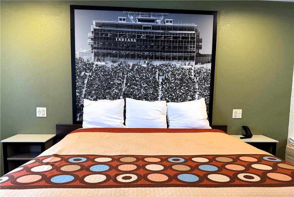 Super 8 by Wyndham Frankfort IN - photo 15