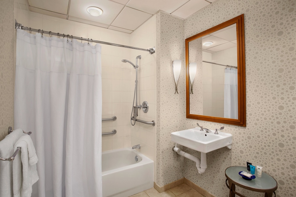 Crowne Plaza San Francisco Airport by IHG - photo 18