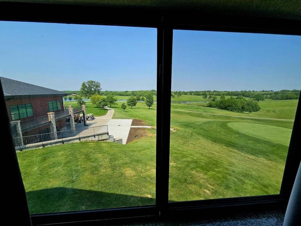 Cobblestone Inn & Suites Maryville - photo 20