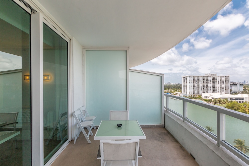 Fontainebleau Miami Beach Private Luxury Suites - photo 246