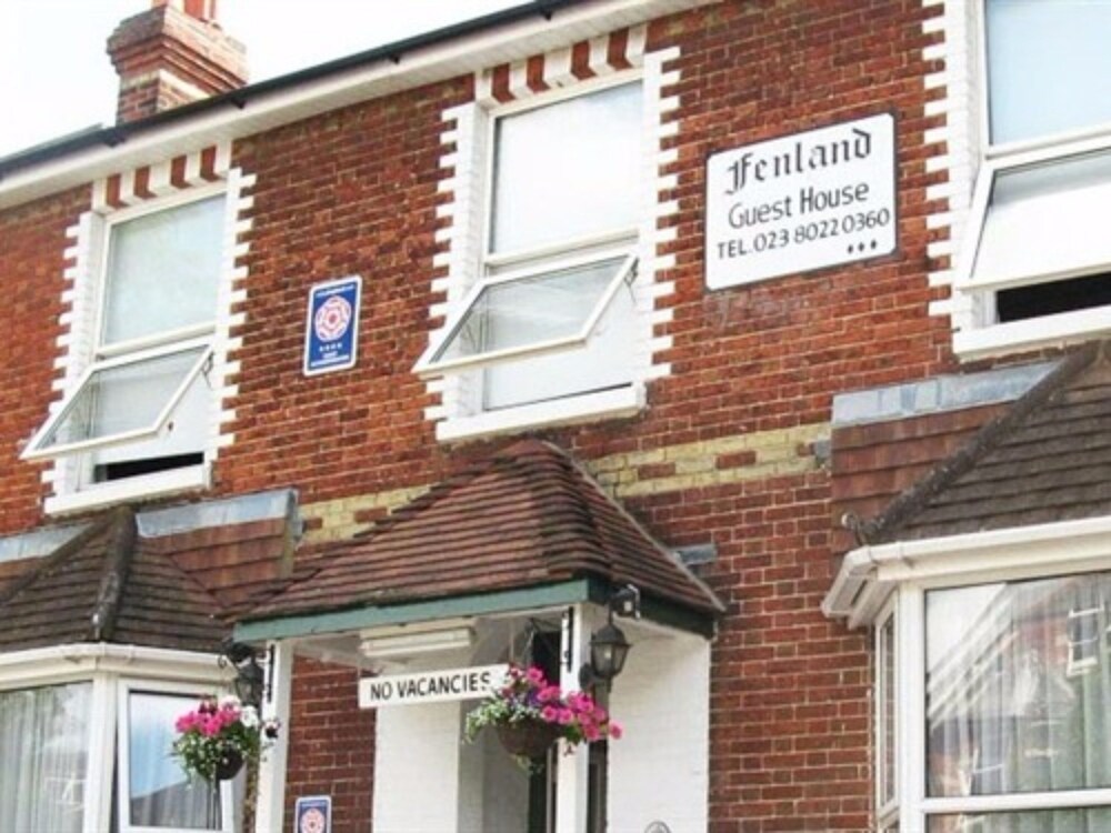 Fenland Guest House — 4-Star Luxury Hotel in Southampton, United Kingdom