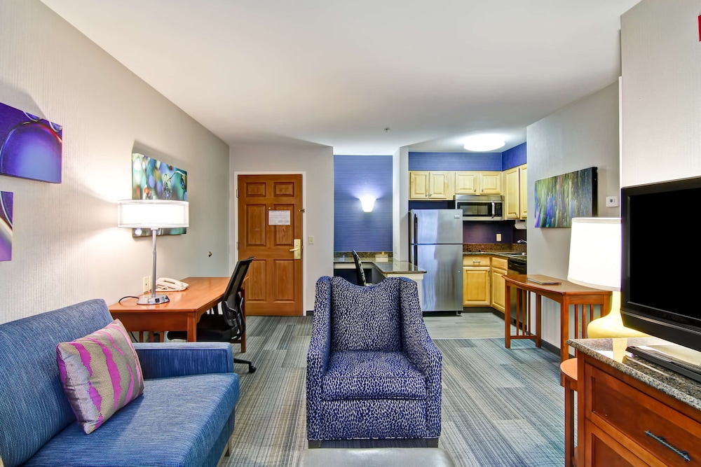 Homewood Suites by Hilton Stratford - photo 10