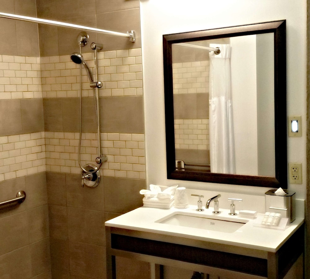 Hilton Garden Inn Scottsdale Old Town - photo 34