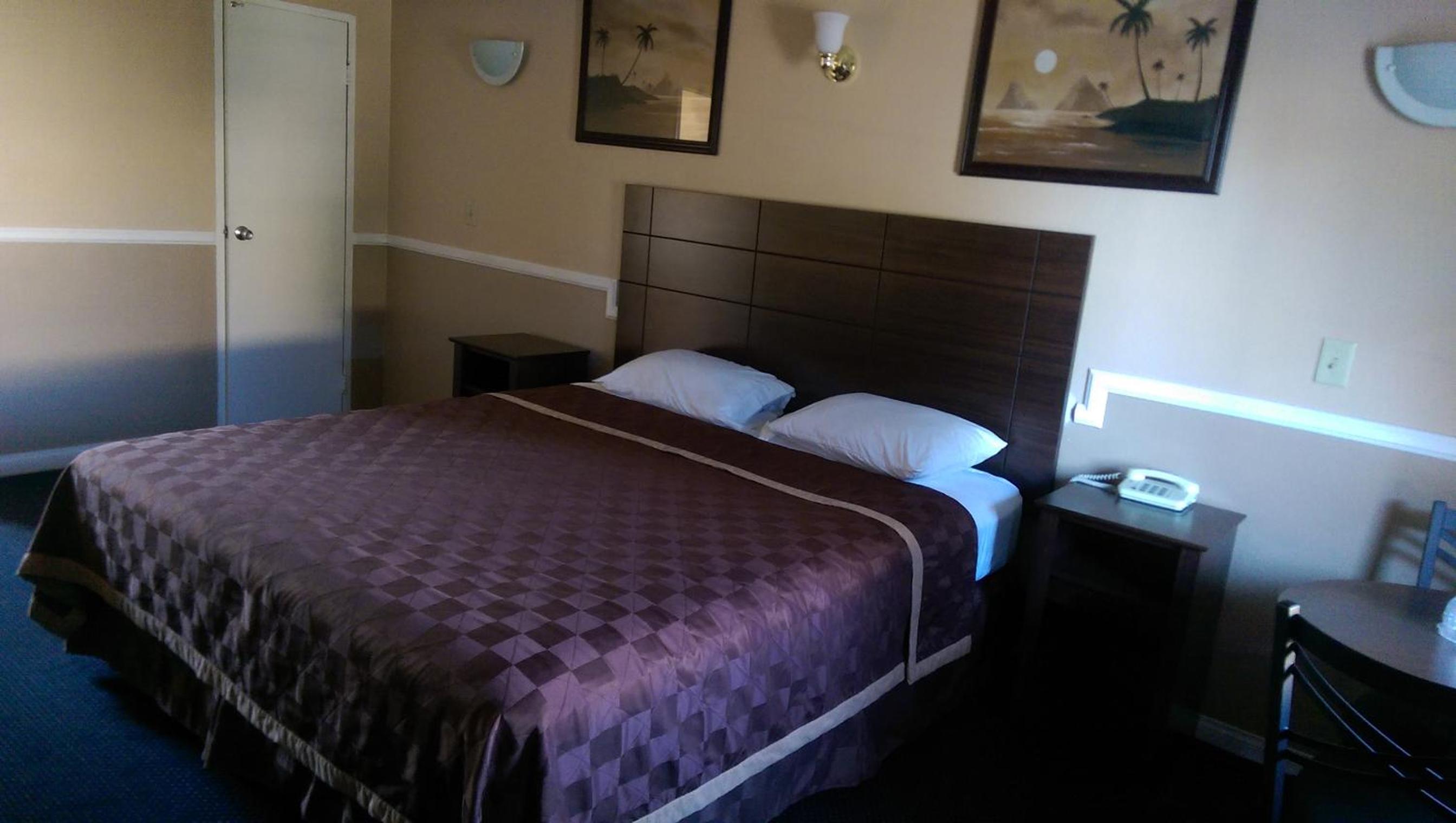 Whittier Travel Inn - photo 17