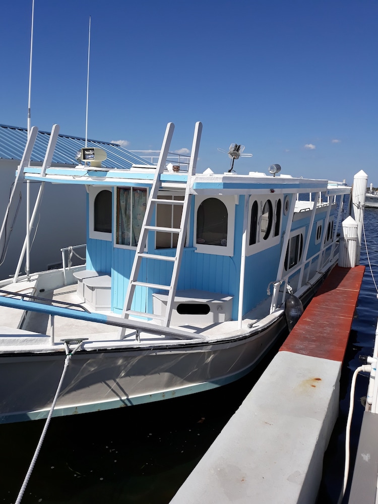 Mangrove Marina and Resort Aqualodge Houseboats - photo 57