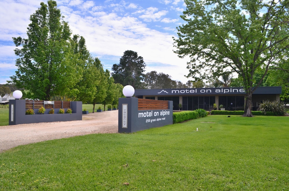 Motel On Alpine — Myrtleford — photo 2