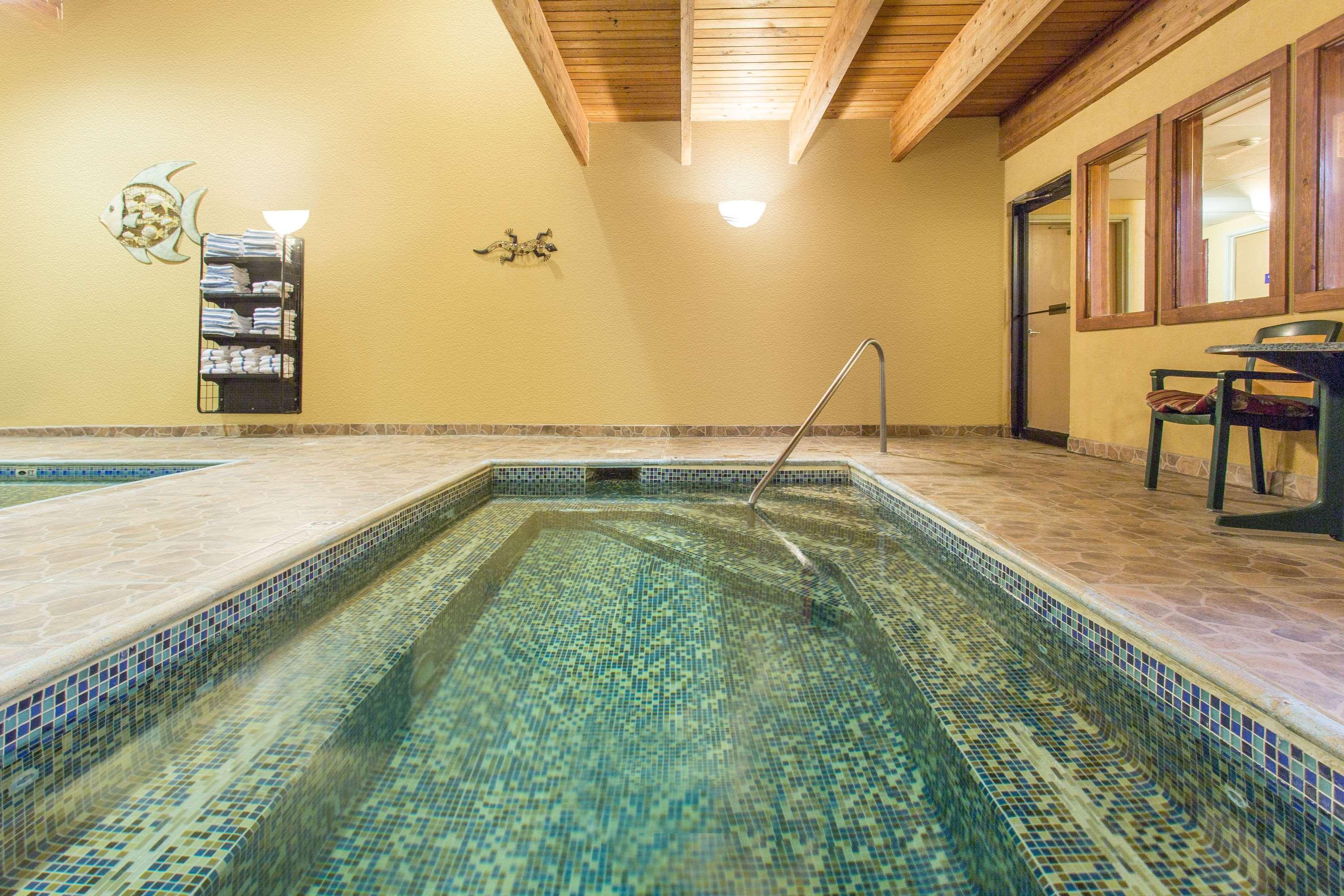 Days Inn by Wyndham Silverthorne - photo 9