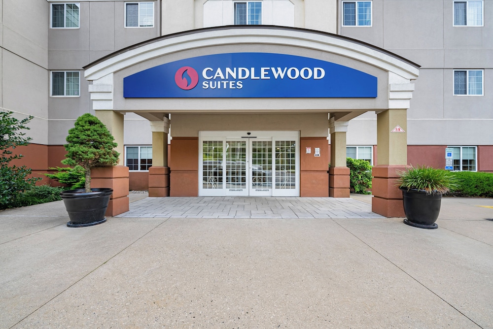 Candlewood Suites Bordentown Trenton by IHG - photo 57
