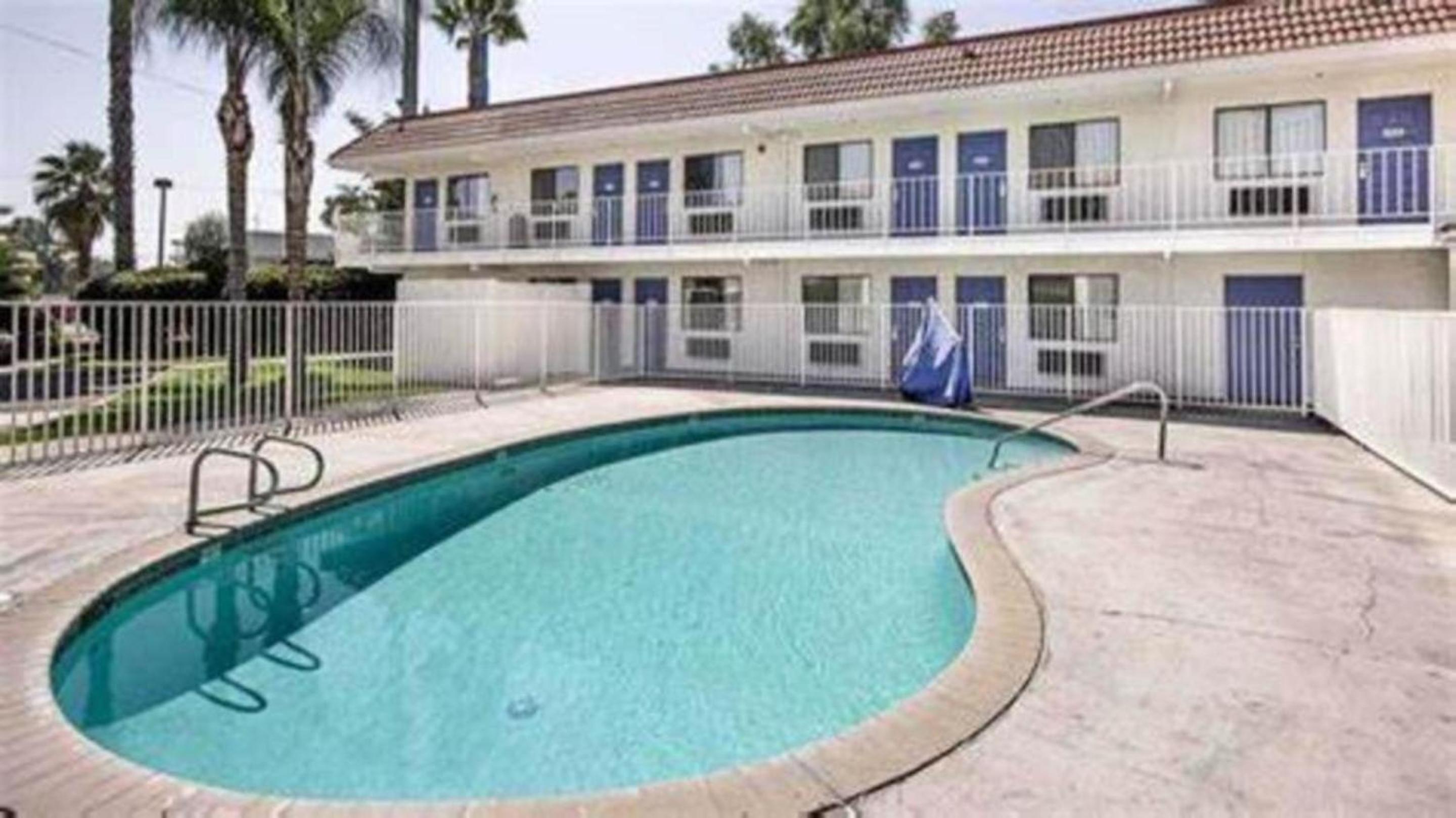 Studio 6 Lake Elsinore CA — hotel in Lake Elsinore