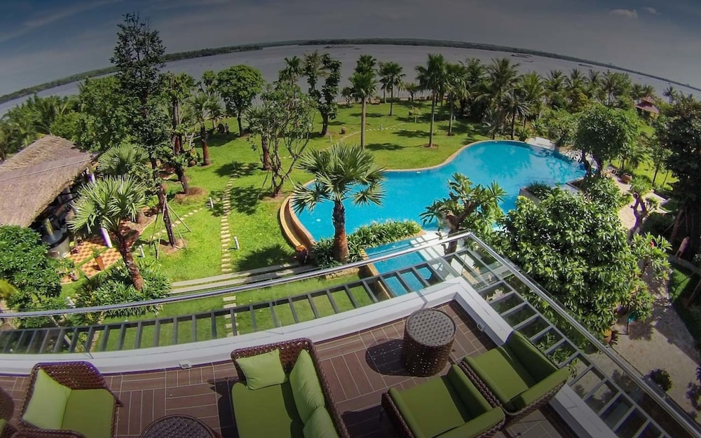 Plumeria Private Villa — 4-Star Luxury Hotel in Ho Chi Minh City, Vietnam
