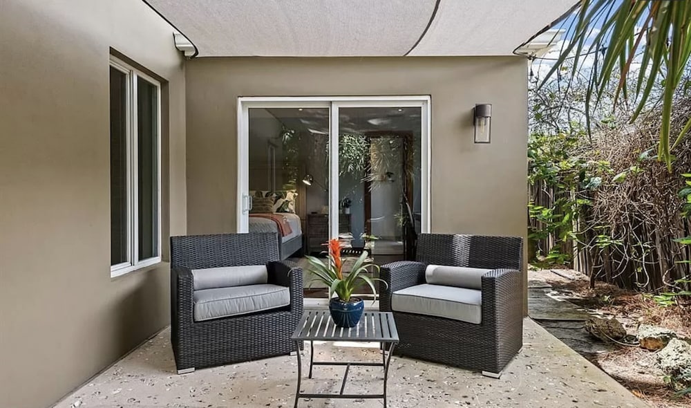 Wilton Manors Stunning Gated Oasis - photo 36
