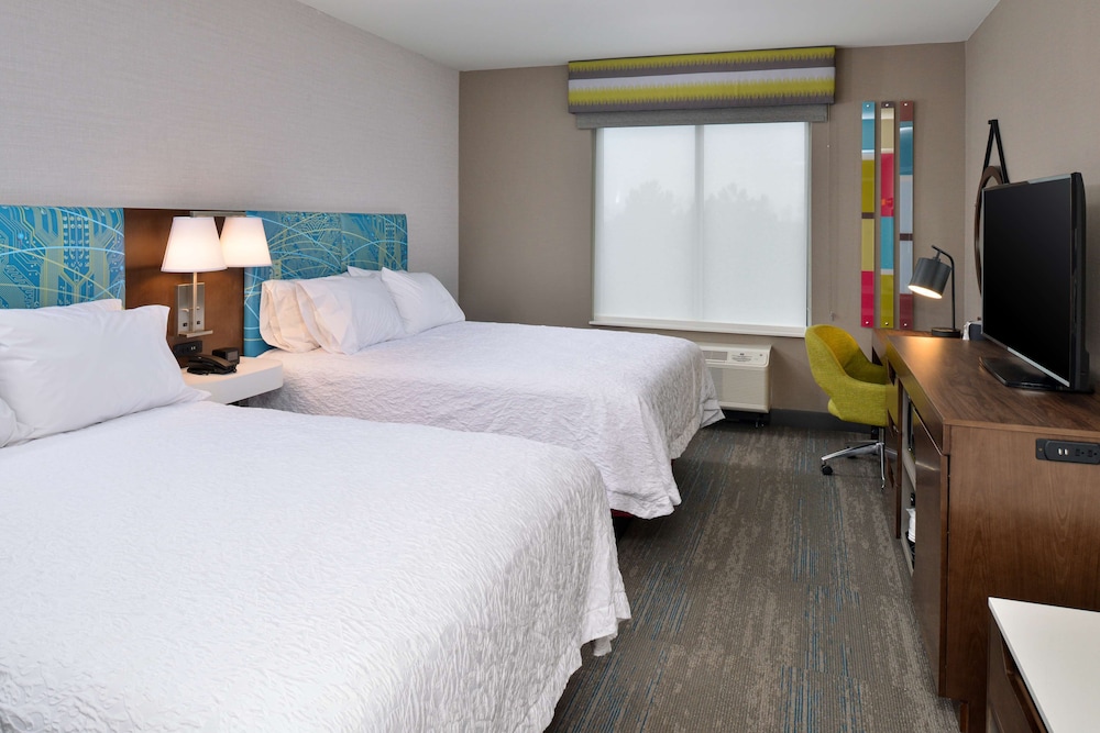 Hampton Inn & Suites Adrian - photo 8