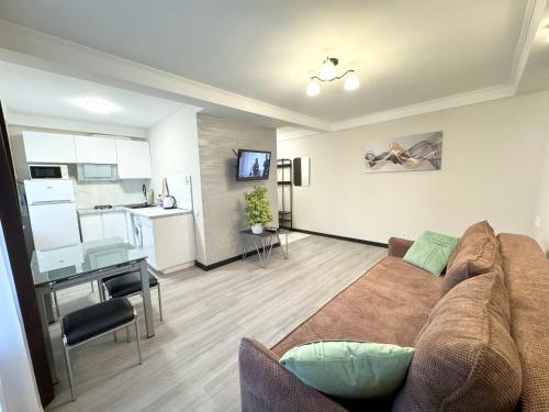 ARTAL Apartment on Obolonsky avenue 16 — 4-Star Luxury Hotel in Kyiv, Ukraine