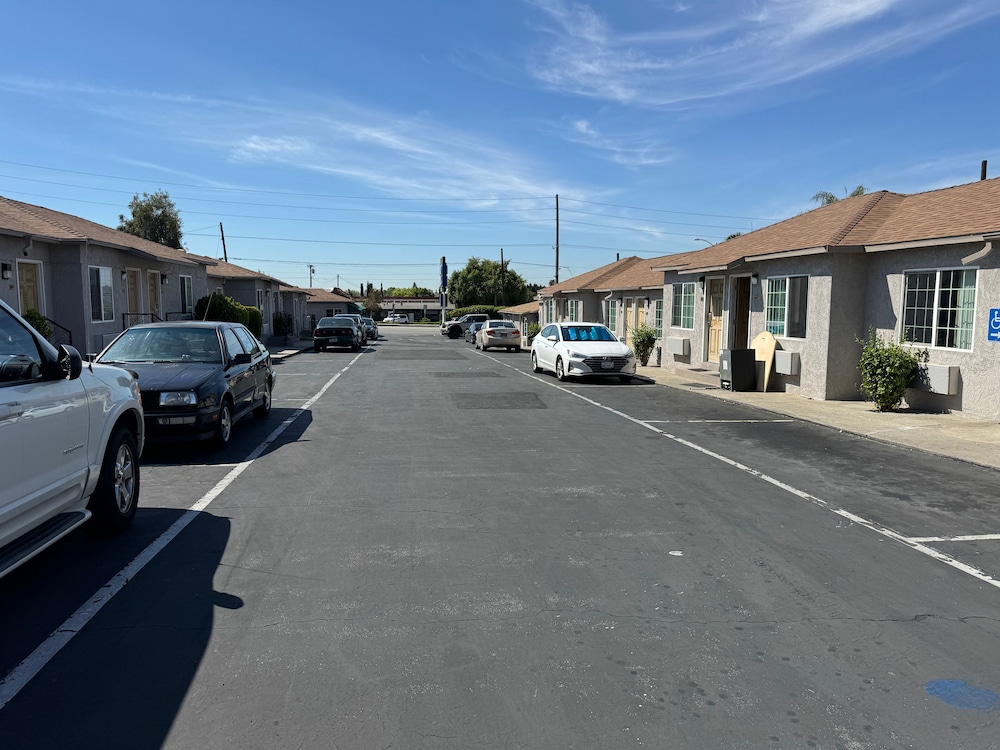 Hyland Motel - photo 16