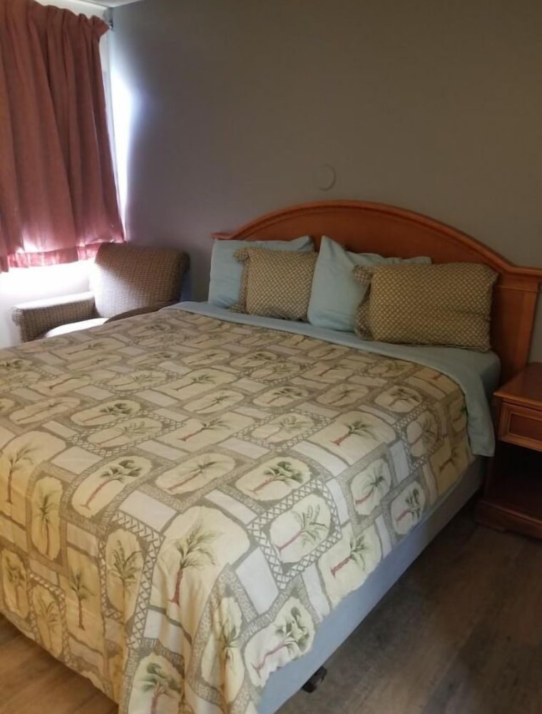 Sunflower Inn - photo 5