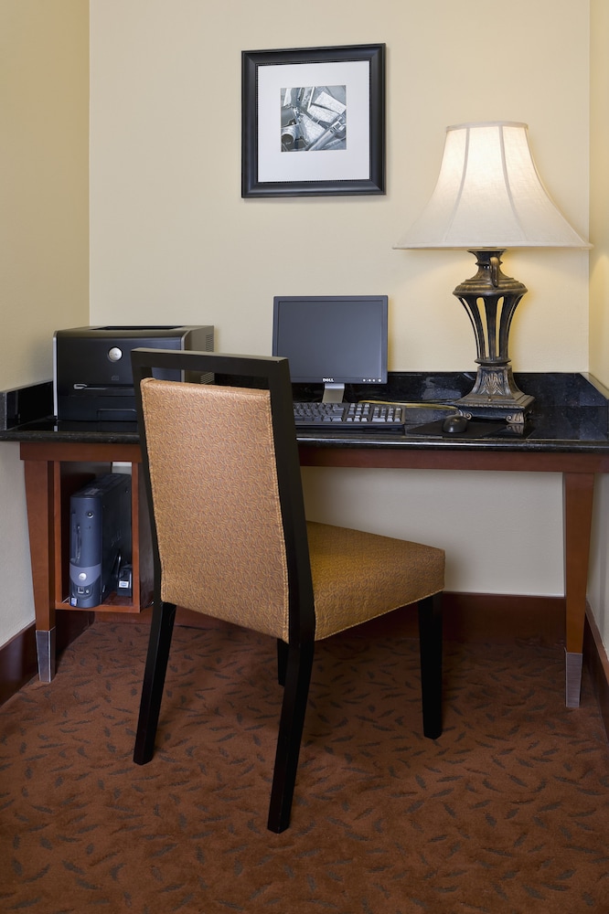 Hampton Inn Houston Stafford - photo 24