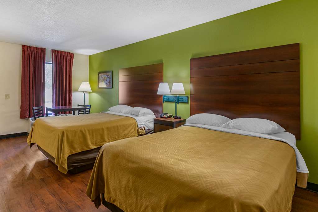 Econo Lodge Fayetteville I 95 - photo 10