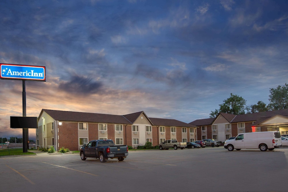 AmericInn by Wyndham Council Bluffs - photo 17