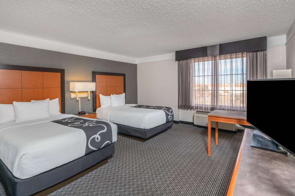 La Quinta Inn & Suites by Wyndham Pueblo - photo 42