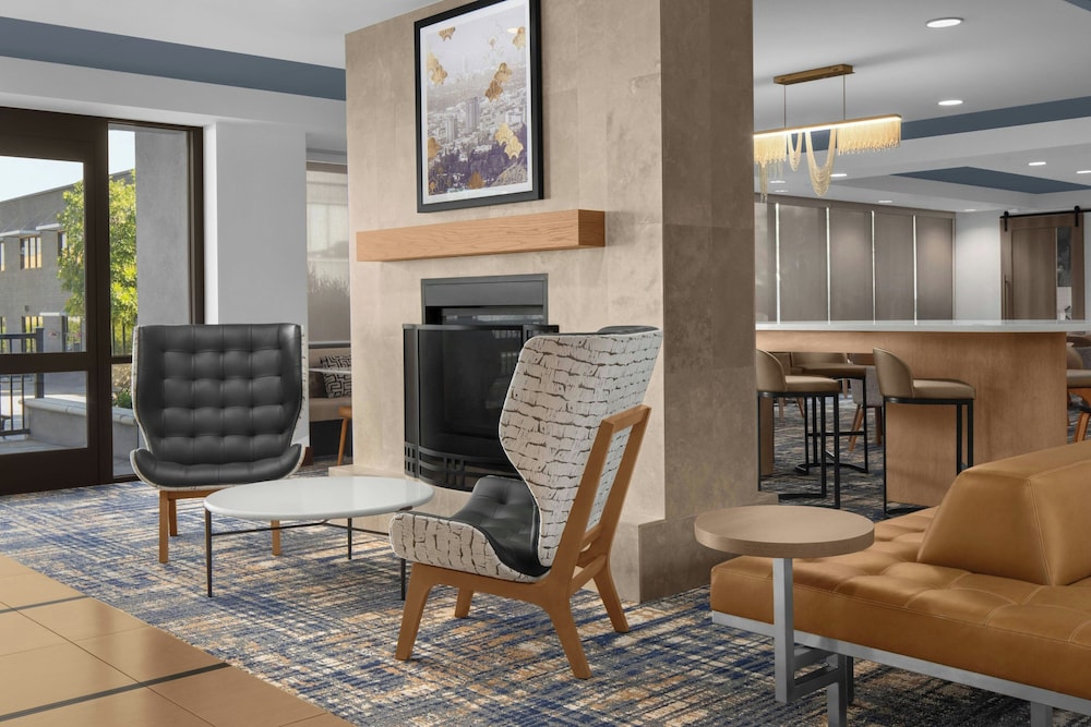 Residence Inn by Marriott Los Angeles Burbank Downtown - photo 3