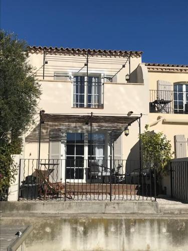 Marina L Appuntamento — Aigues Mortes