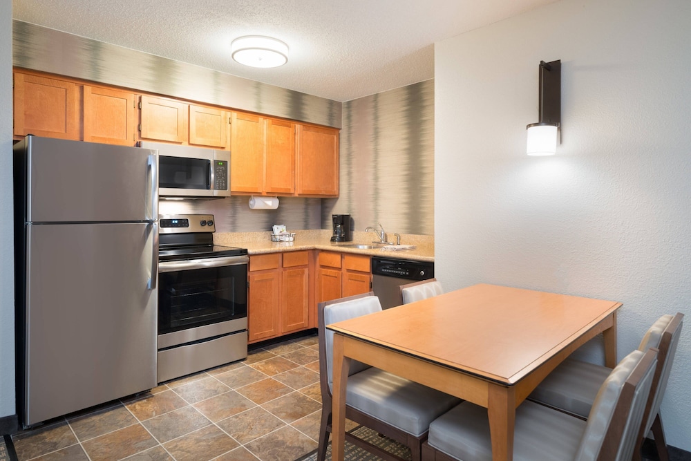 Residence Inn by Marriott Southington - photo 13