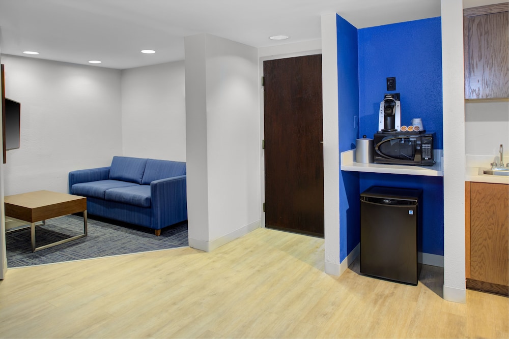 Holiday Inn Express Chester by IHG - photo 13