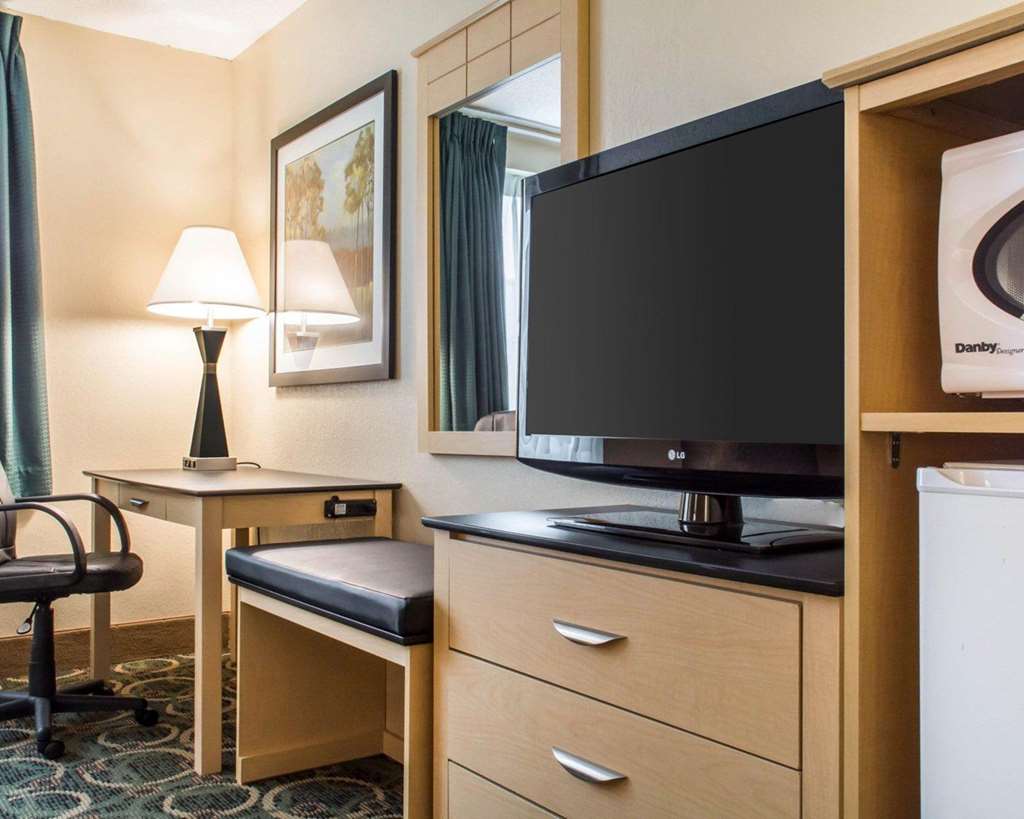 Quality Inn Geneseo - photo 21