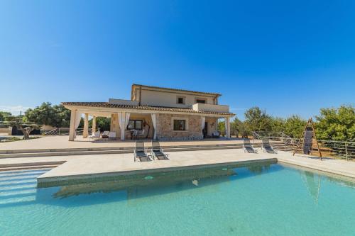 Villa Can Magnus — 4-Star Luxury Hotel in Alcudia, Spain