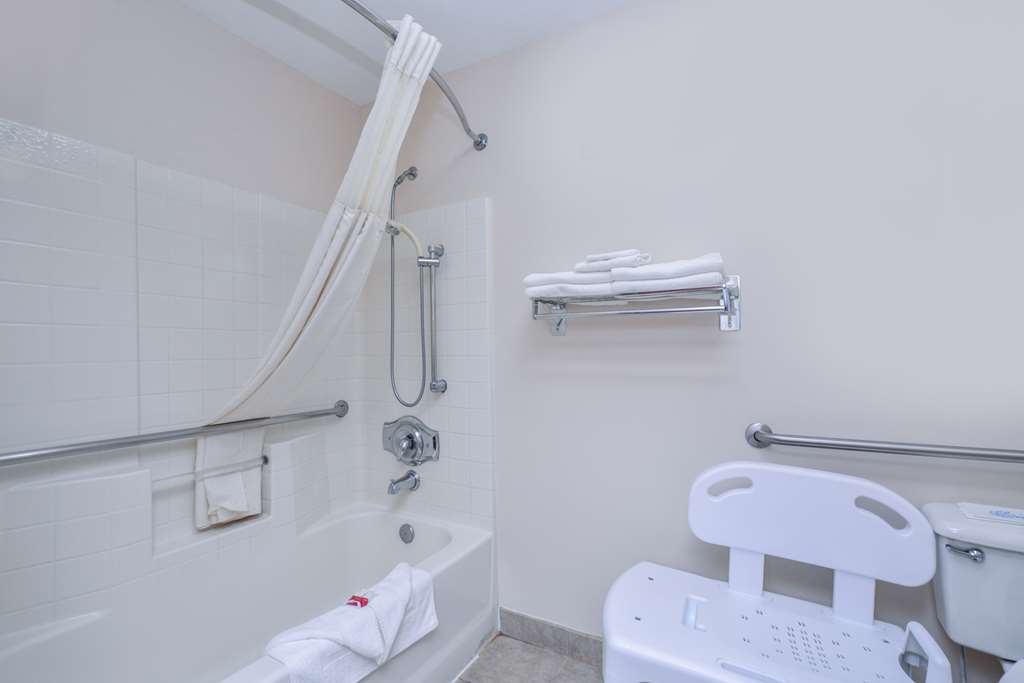 Travelodge Suites by Wyndham Newberg - photo 37