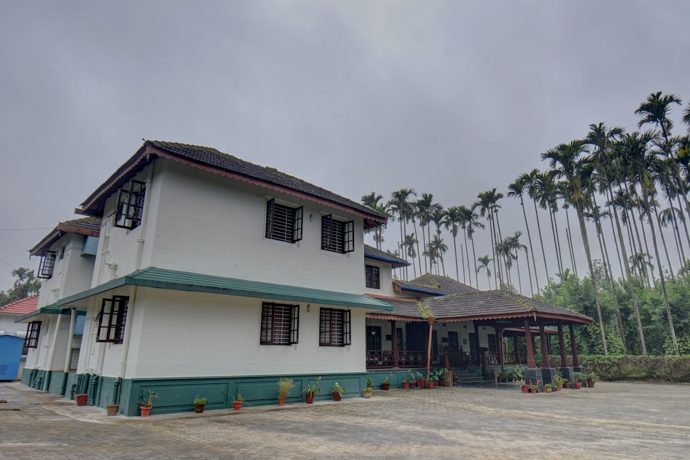 Siddhanta Manor By Tanedar s in Sakleshpur, India