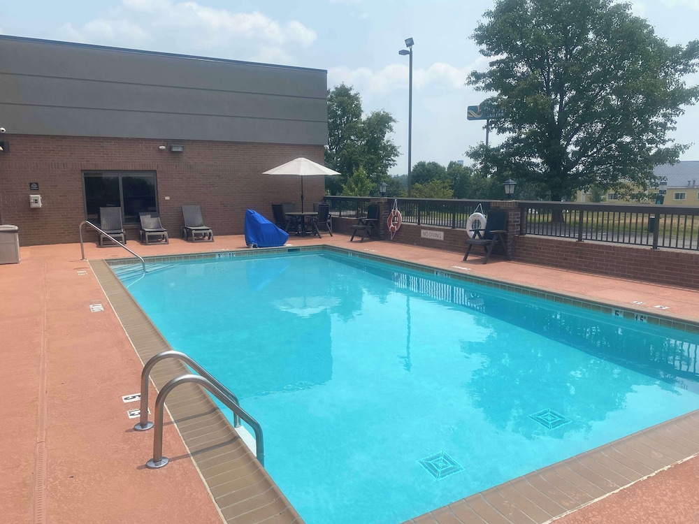 Hampton Inn Corbin KY - photo 21