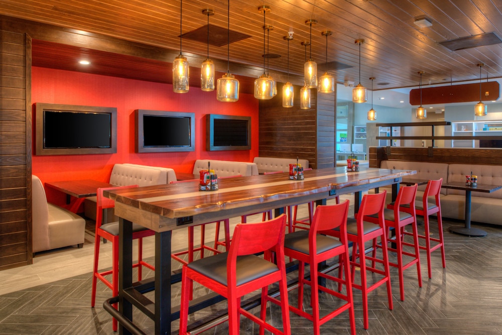 Holiday Inn Hotel & Suites Houston West Katy Mills by IHG - photo 38