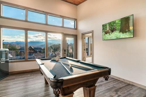Rooftop RendezView — Sevierville — photo 4