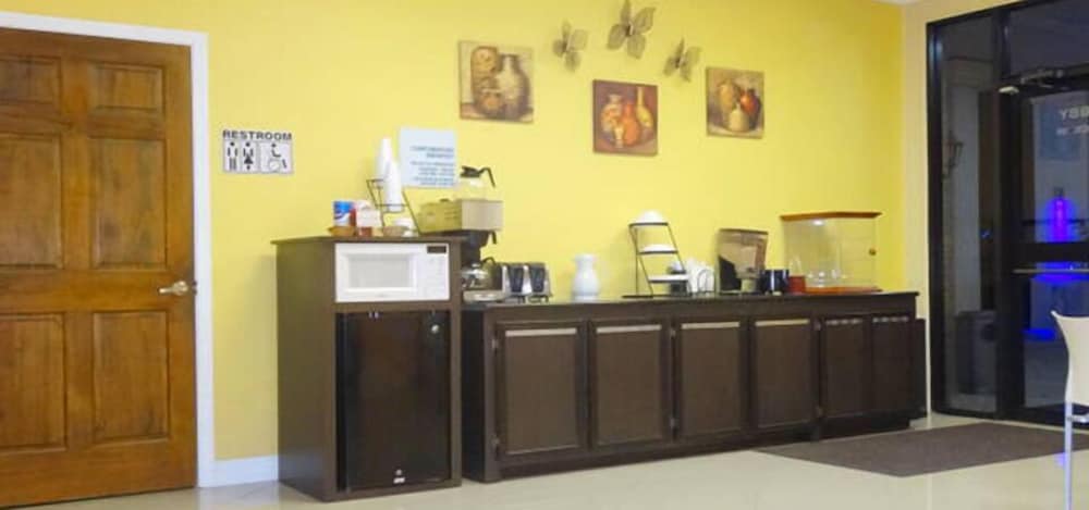 Winnie Inn Suites & RV Park - photo 17