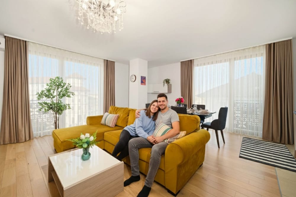 Central Monarh Tower Accomodation - carbon neutral hotel in Timisoara
