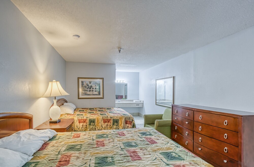 America's Best Inn Jacksonville - photo 17