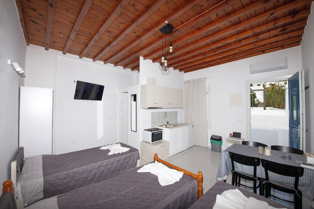 Fournakia Studio - carbon neutral hotel in Mykonos